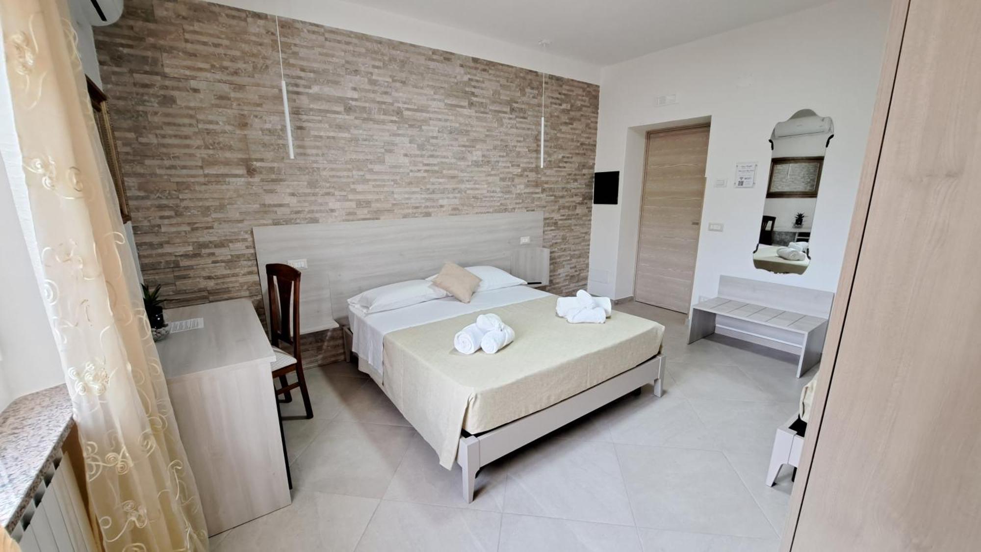 Hera Tropea Rooms Eksteriør bilde