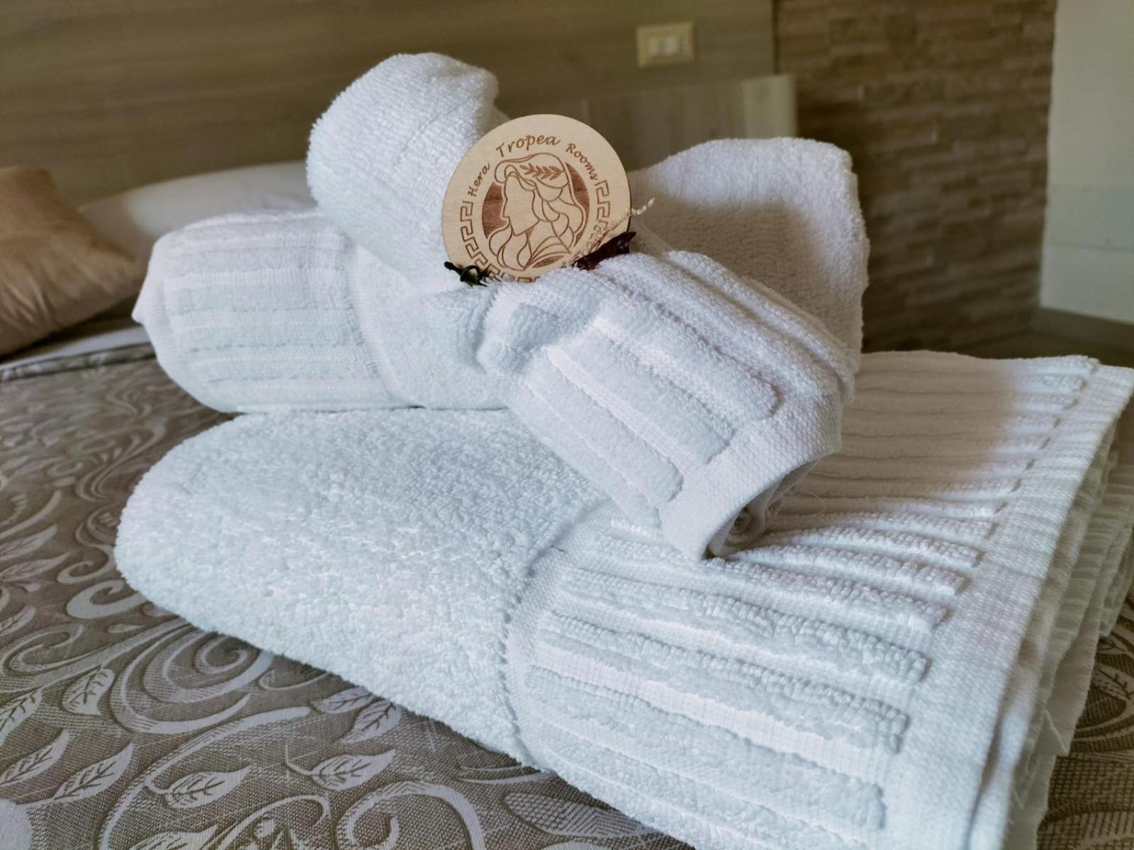 Hera Tropea Rooms Eksteriør bilde